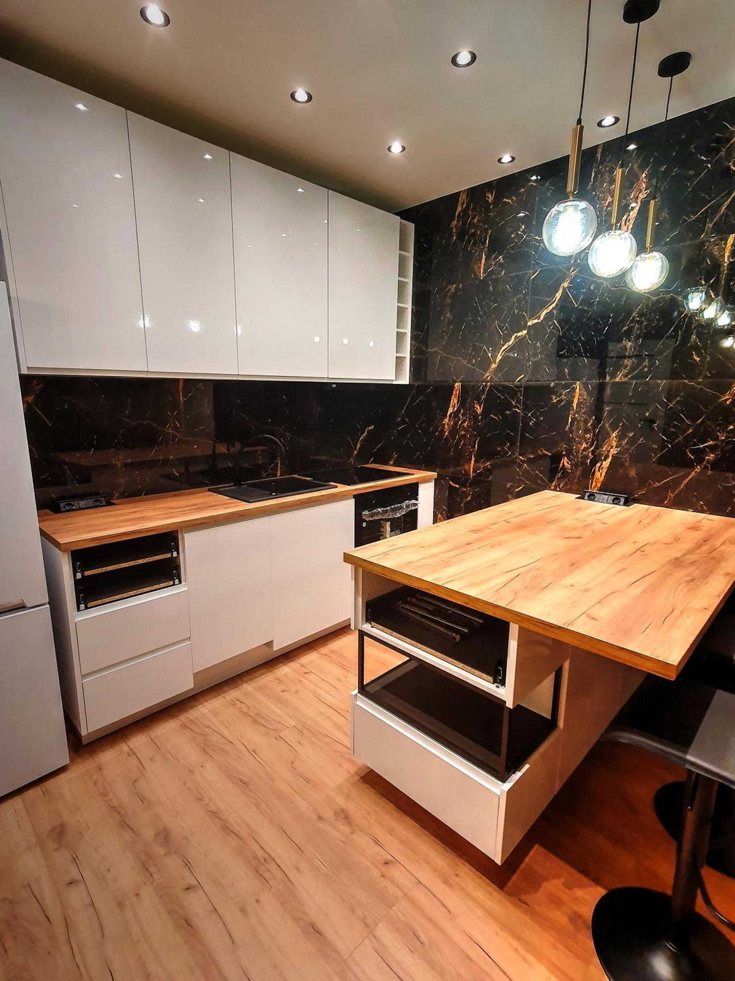 Warta Towers Z Parkingiem Apartment *